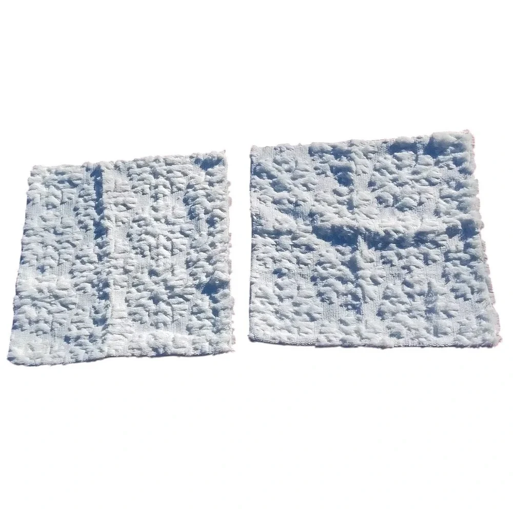 Christmas Pillow Covers 17x17 Inch Set of 2‎ Soft Plush Faux Fur Snowflake White